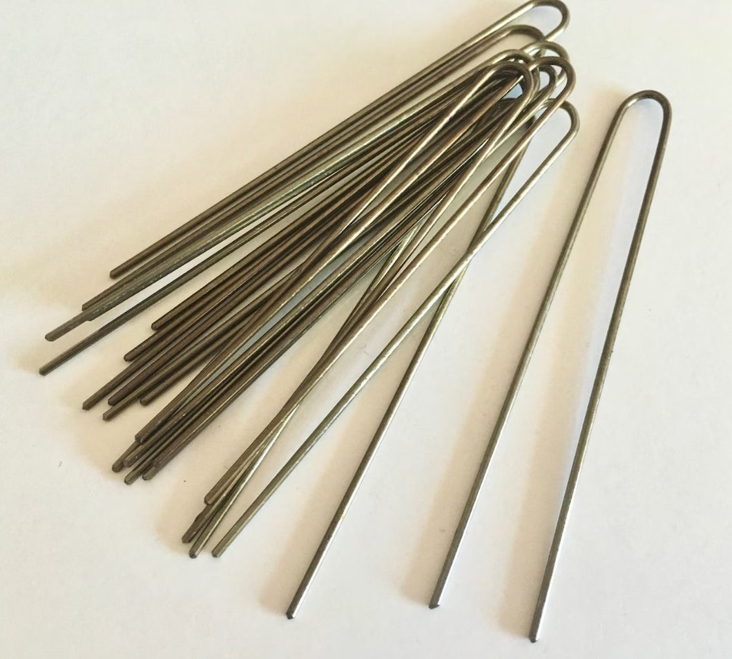 Wig pin, V shape grips, pack of 2