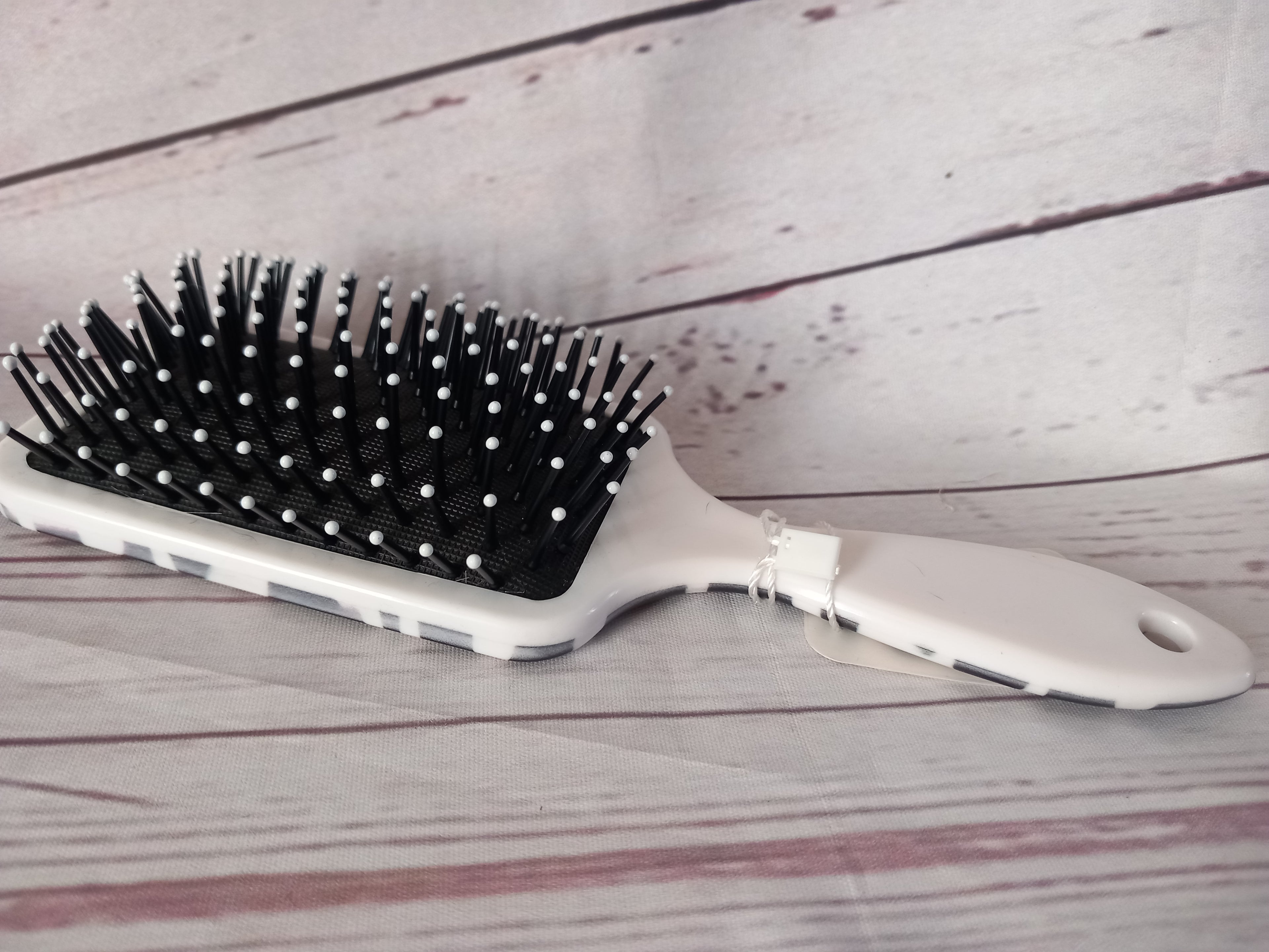Animal print paddle brush for detangling Hair extensions and wigs