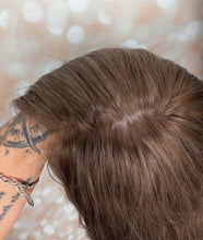 Charger l&#39;image dans la galerie, Ready to ship- medical wig, hand tied Silk and lace base with PU outer, small/petite human hair wig, natural ash brown