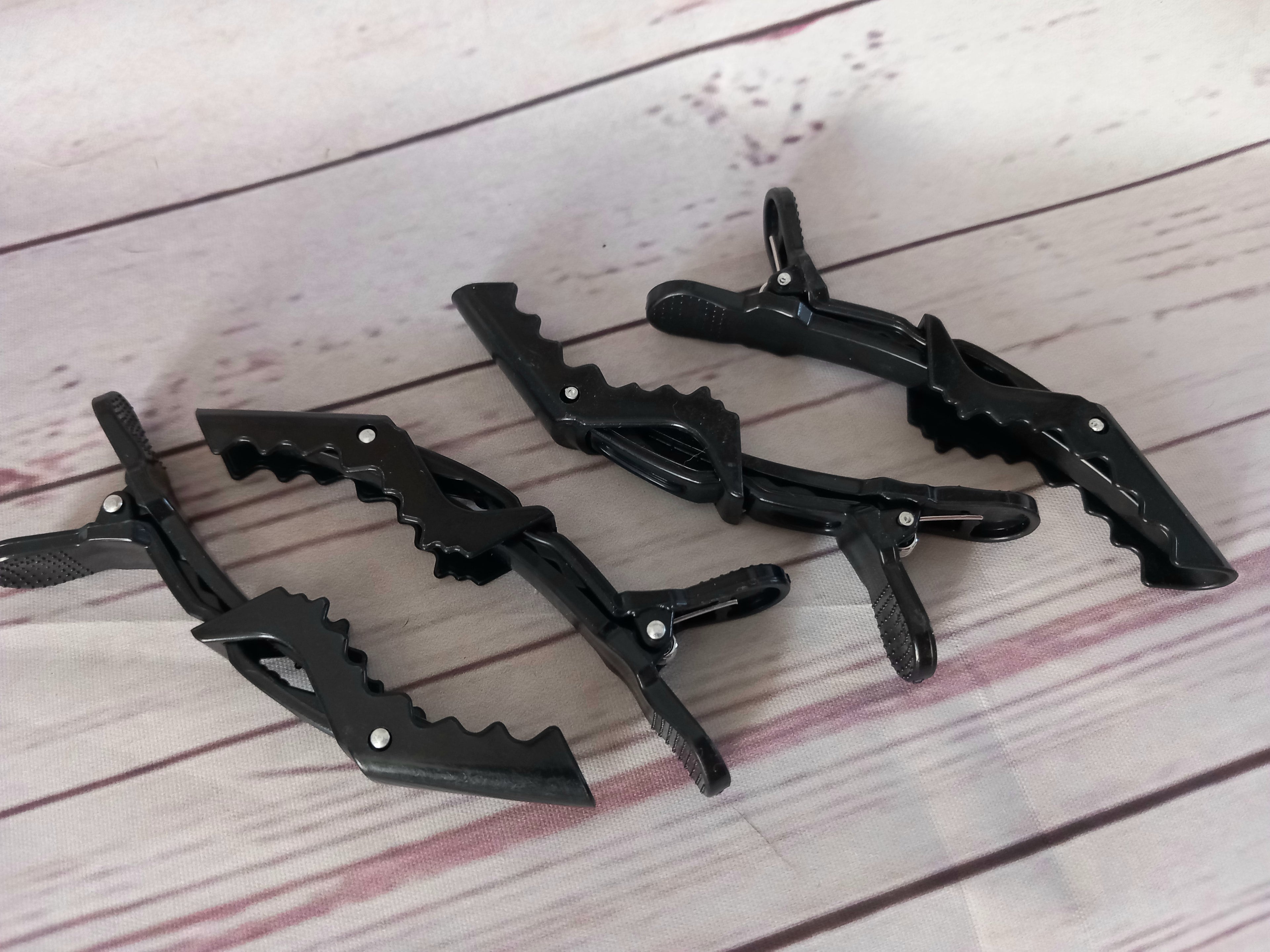 Sectioning clips, pack of 4 strong crocodile clips, black
