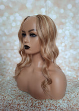Charger l&#39;image dans la galerie, Ready to ship- U part topper 8/613,  light warm brown light blonde clip in hair booster, volumiser, 18 inches long 6x6 inch