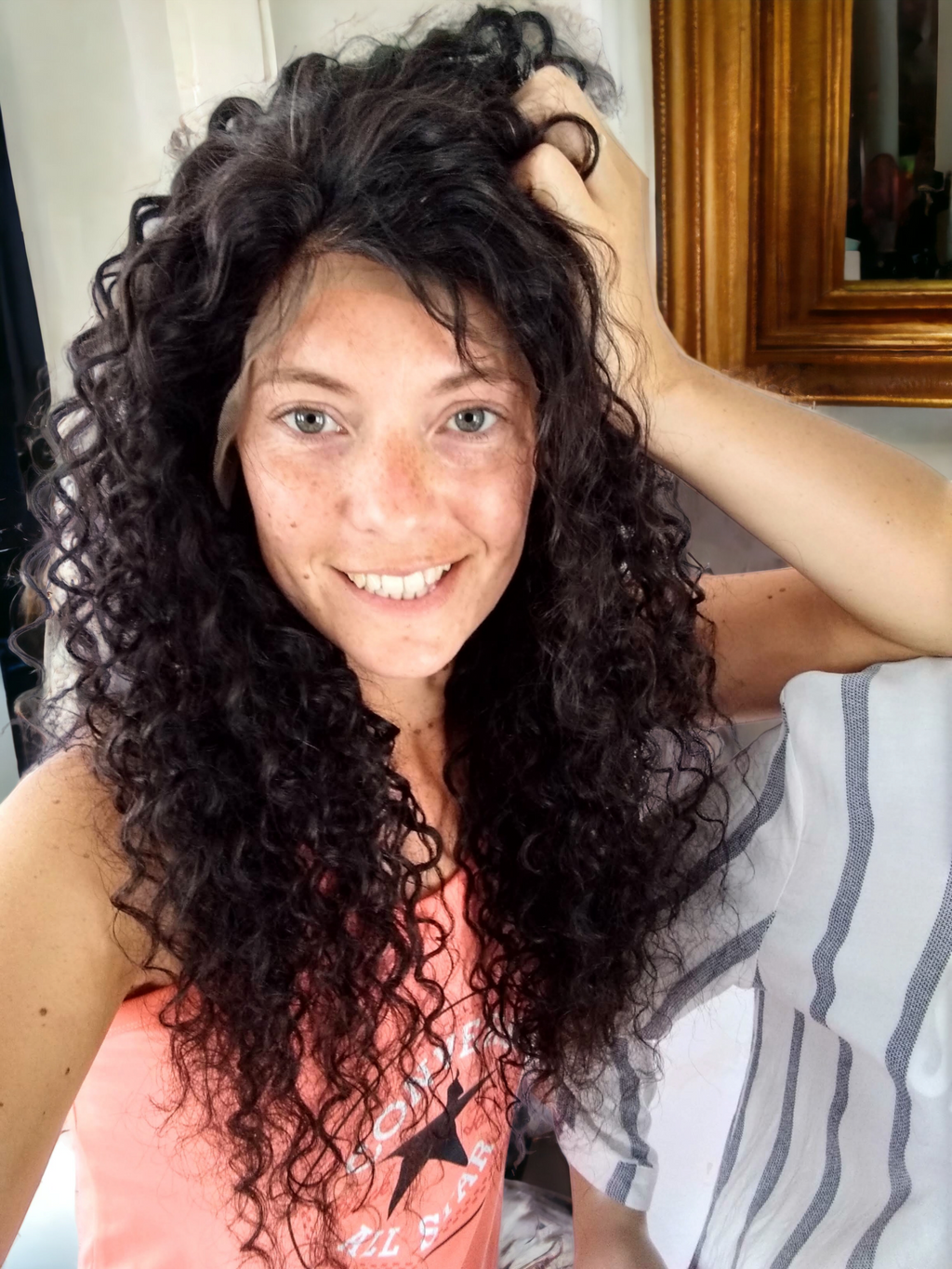 Perruque de cheveux humains, vague d'eau sur le devant en dentelle. Couleur naturelle noir, Medium