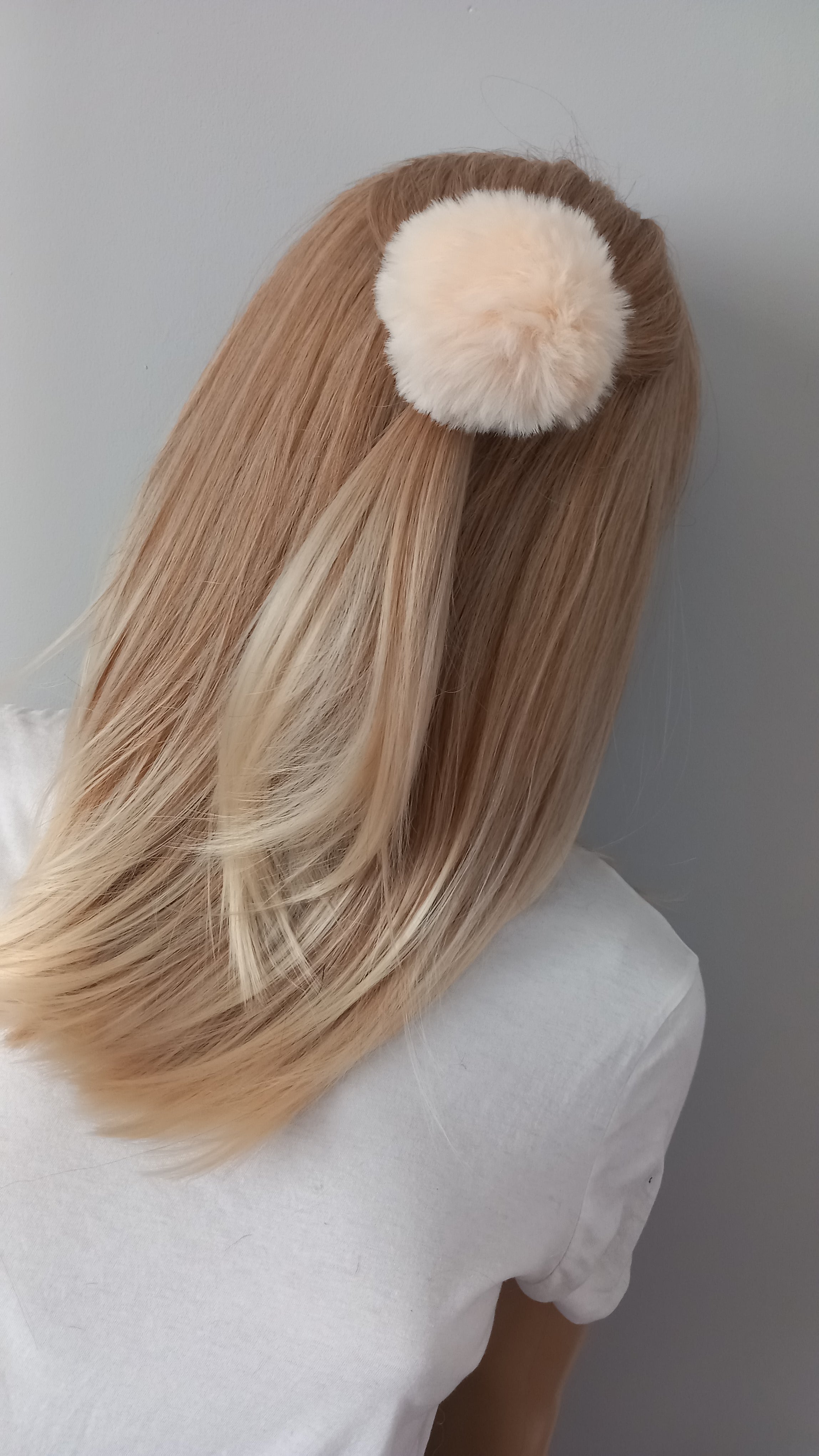 Expédition immédiate - grands élastiques à cheveux à pompons en fausse fourrure, 8 couleurs