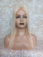 Charger l&#39;image dans la galerie, Ready to ship -luxury quality human hair topper, silk and weft base, lace front, 16 inches long, honey blonde