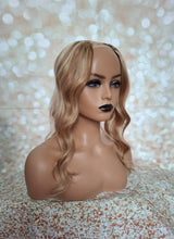 Charger l&#39;image dans la galerie, Ready to ship- U part topper 8/613,  light warm brown light blonde clip in hair booster, volumiser, 18 inches long 6x6 inch