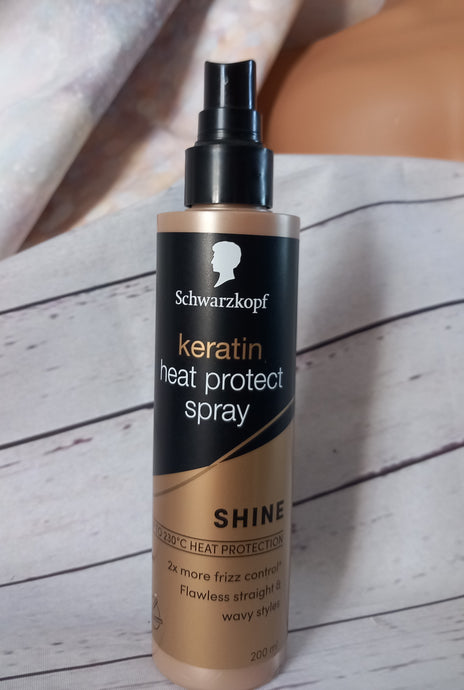 Wigs/ hair extensions heat protection spray by Schwarzkopf, keep moisture locked in when styling