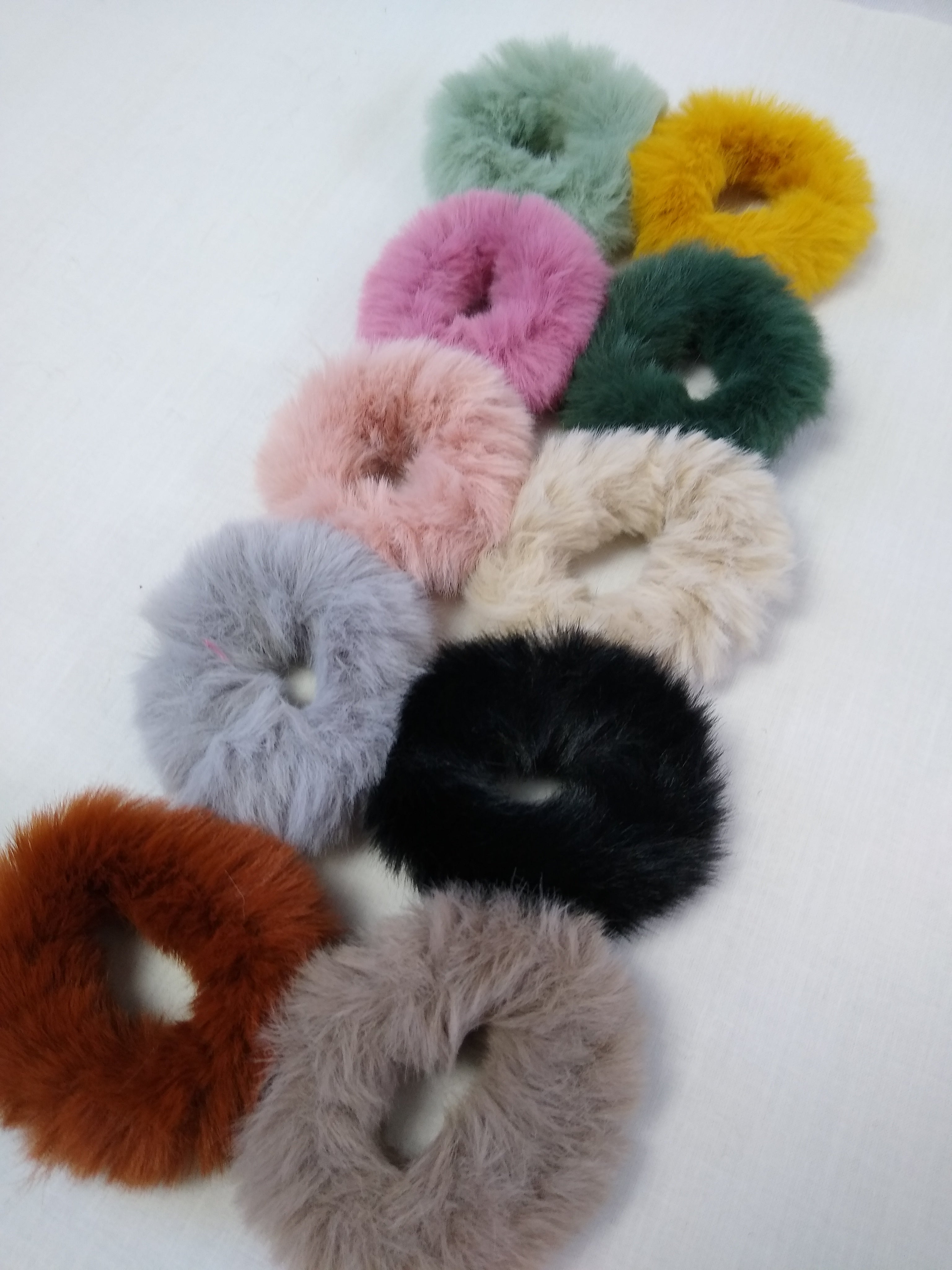 Expédition immédiate - Bandeau de luxe en fausse fourrure super douce, scrunchie pour cheveux, accessoire capillaire