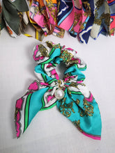 Load image into Gallery viewer, Satin bow hair band, hair scrunchie, pearl, spring hair, beauty